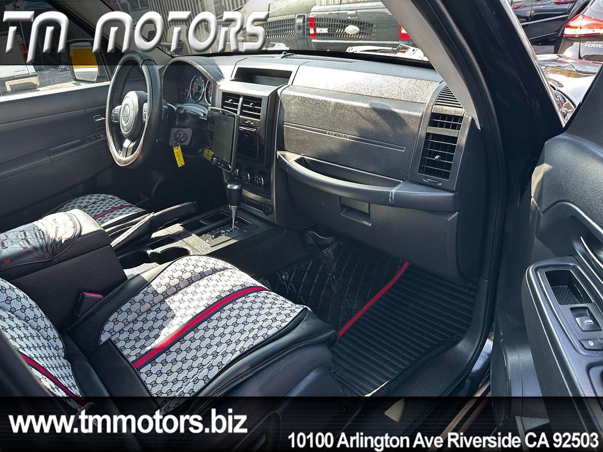 Used 2012 Jeep Liberty Sport w/ Popular Equipment Group image 11