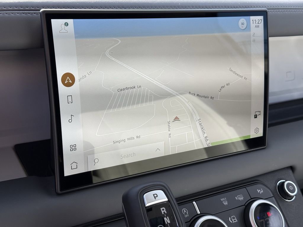 Used 2025 Land Rover Defender 110 X-Dynamic SE image 13