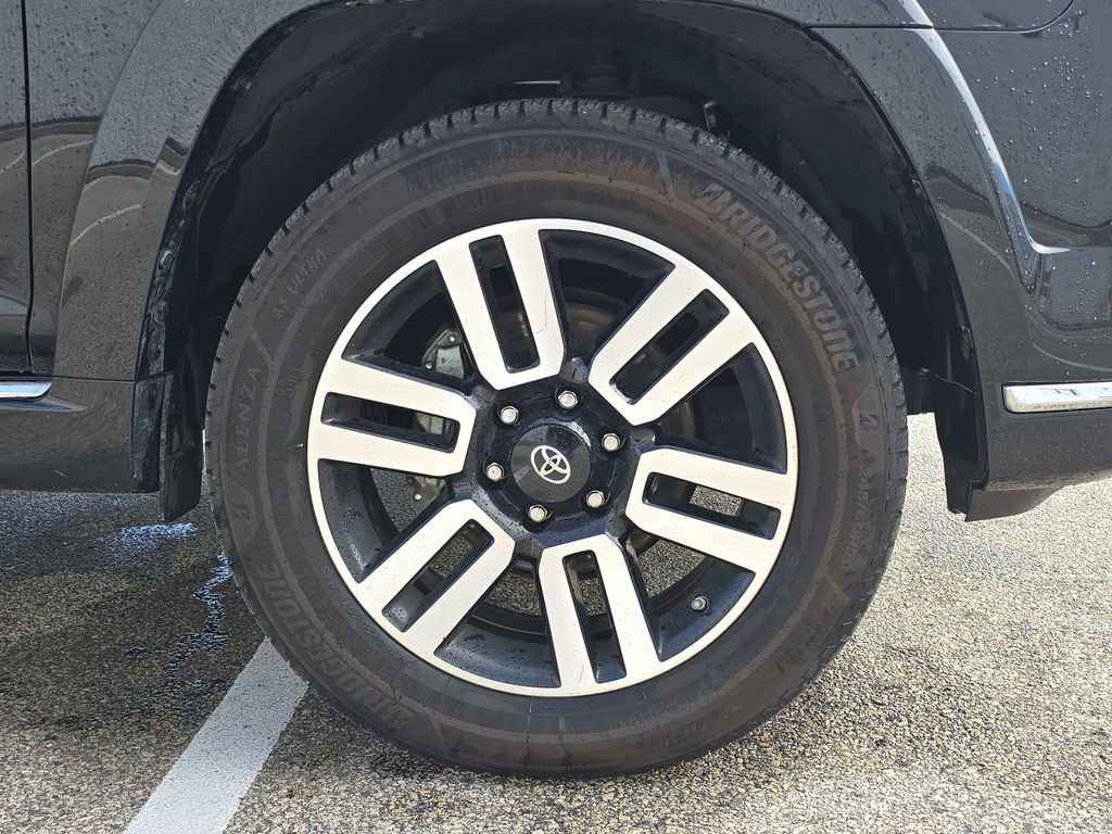 Used 2015 Toyota 4Runner Limited image 34