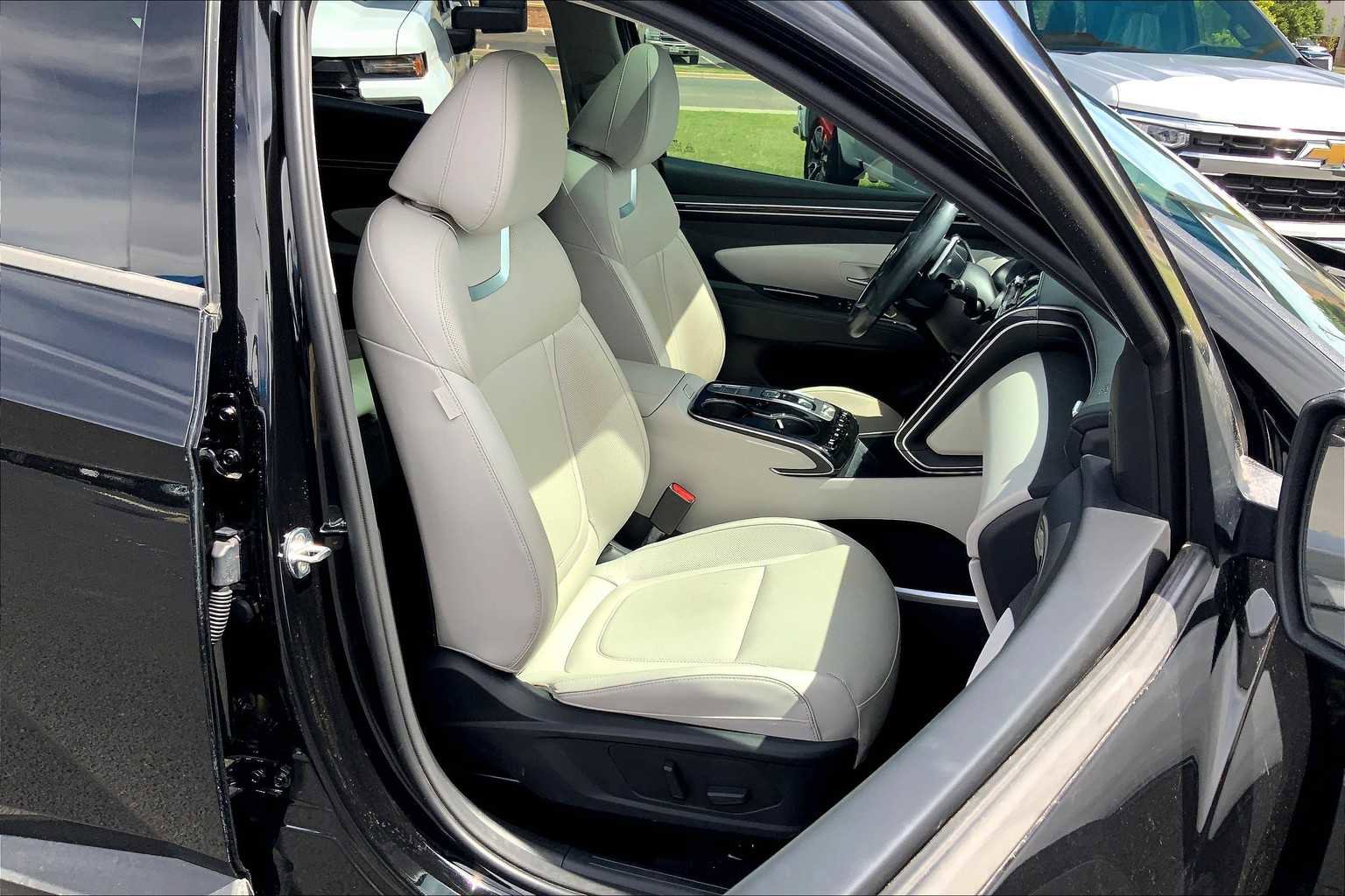 Used 2022 Hyundai Tucson Limited AWD/4WD image 9