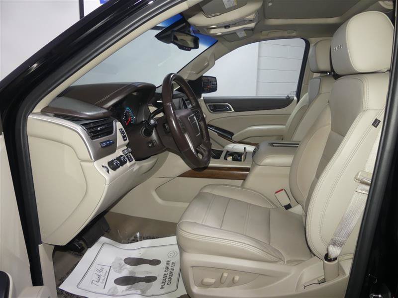 Used 2019 GMC Yukon Denali w/ Denali Ultimate Package AWD/4WD image 21