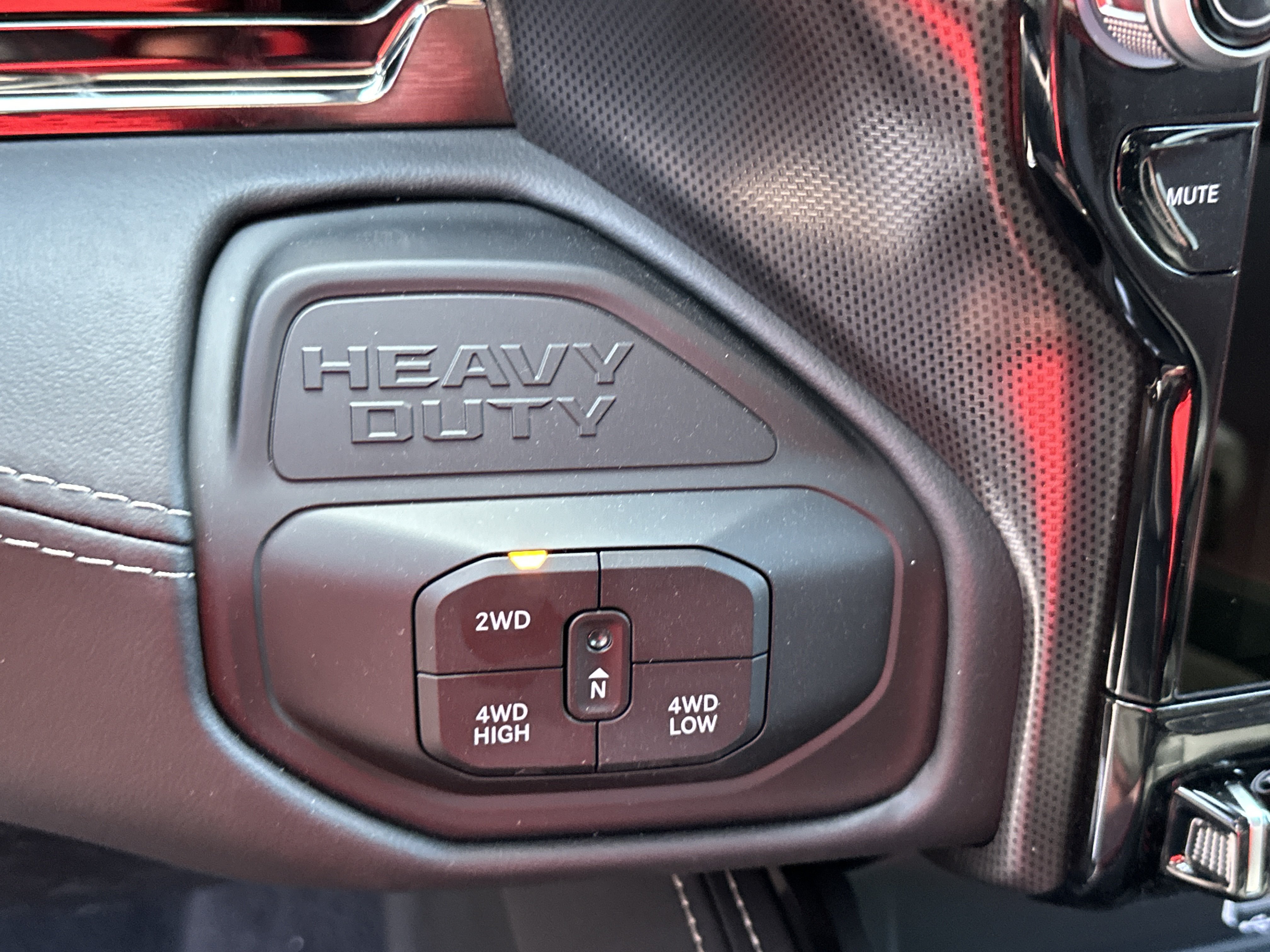 New 2026 RAM 2500 Limited AWD/4WD image 8