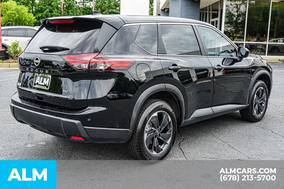 Used 2024 Nissan Rogue SV FWD image 5