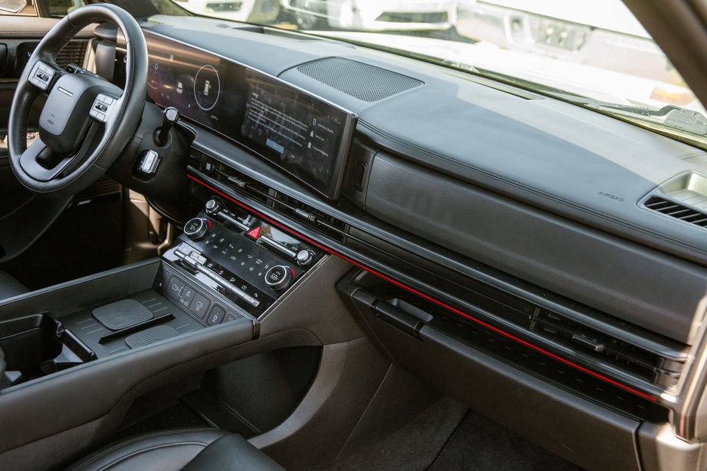 Used 2024 Hyundai Santa Fe Calligraphy image 11