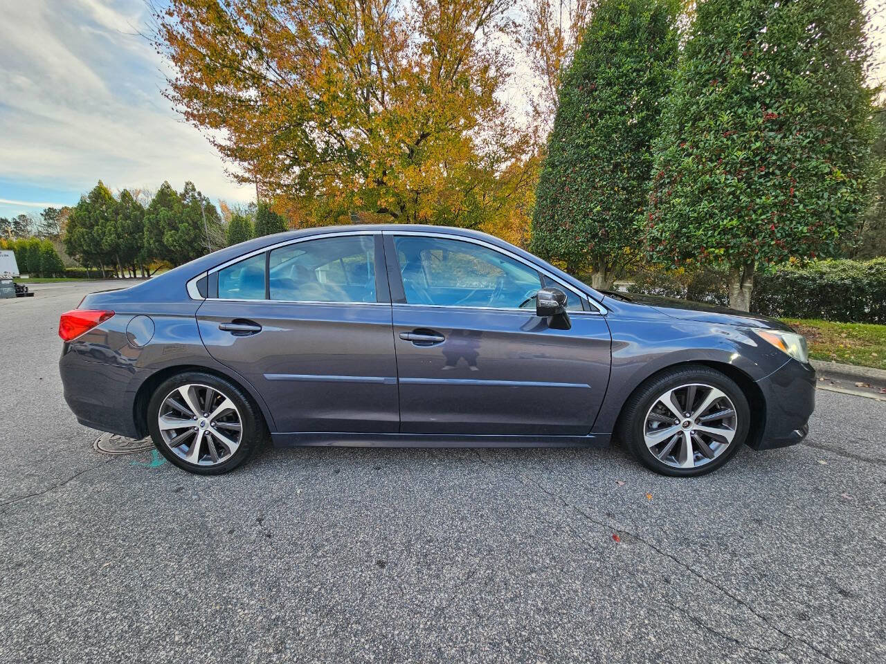 Used 2017 Subaru Legacy 3.6R Limited image 6