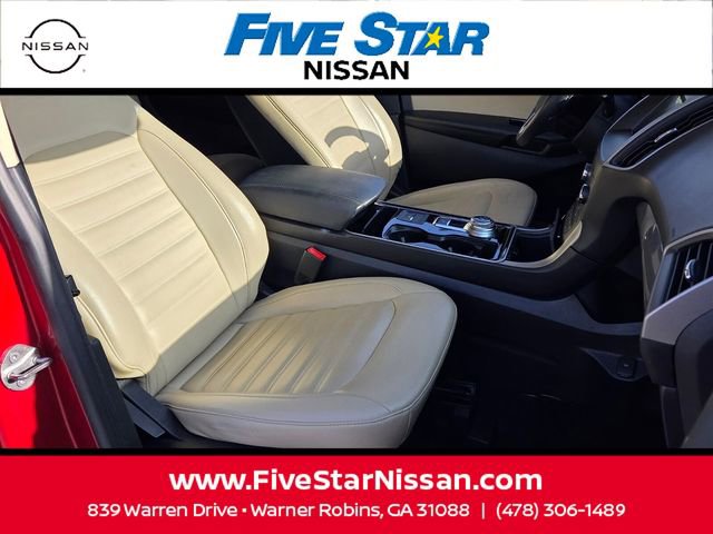 Used 2020 Ford Edge SEL image 17