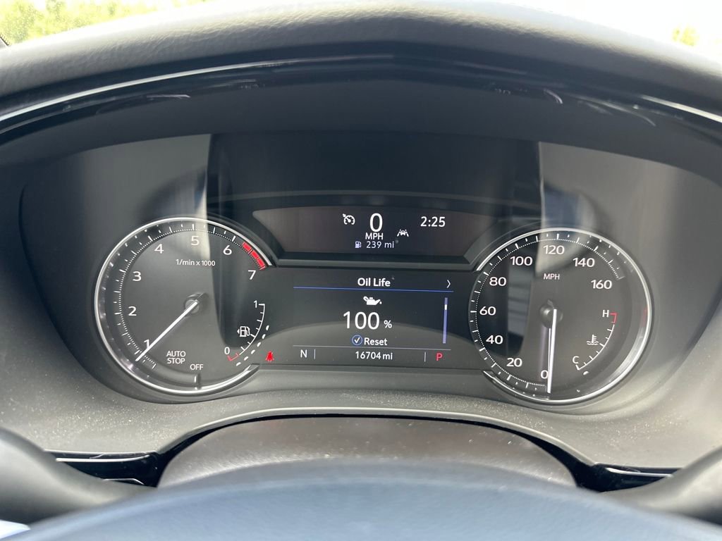 Used 2024 Cadillac XT6 Luxury image 23