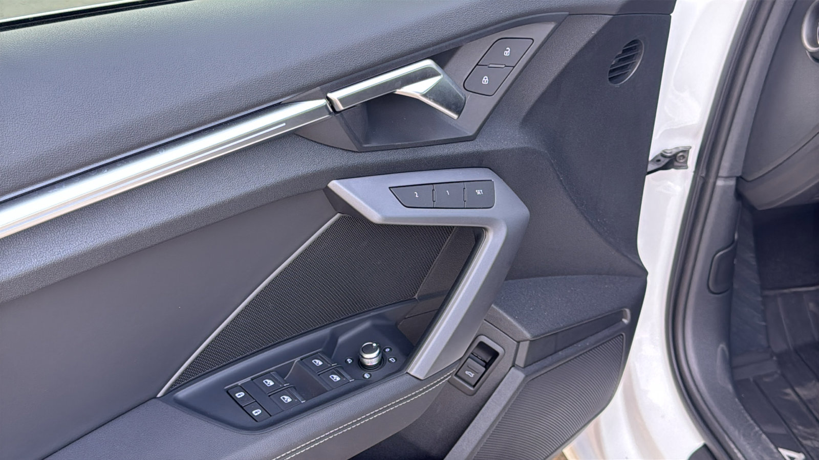 Used 2025 Audi A3 2.0T Premium image 12