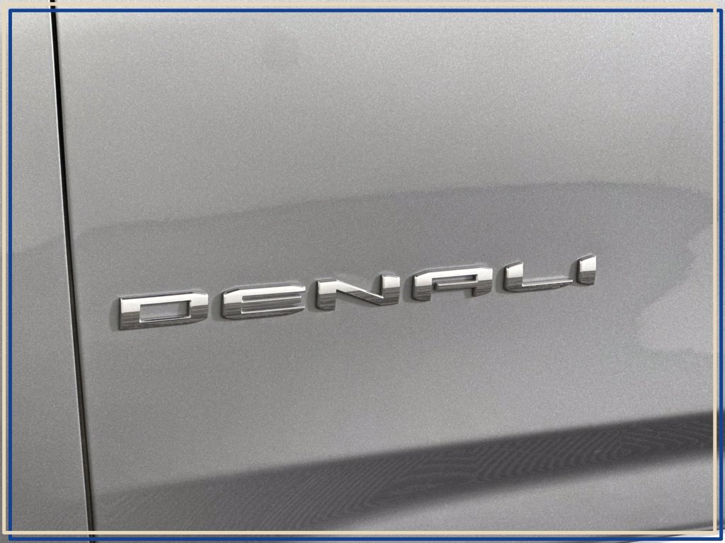 Certified 2025 GMC Yukon Denali AWD/4WD image 16