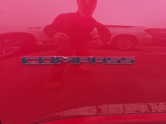 Used 2023 Jeep Compass Limited image 12