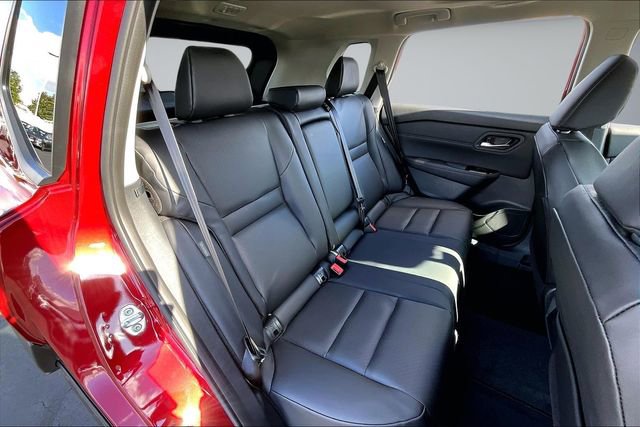 New 2026 Nissan Rogue SV image 10