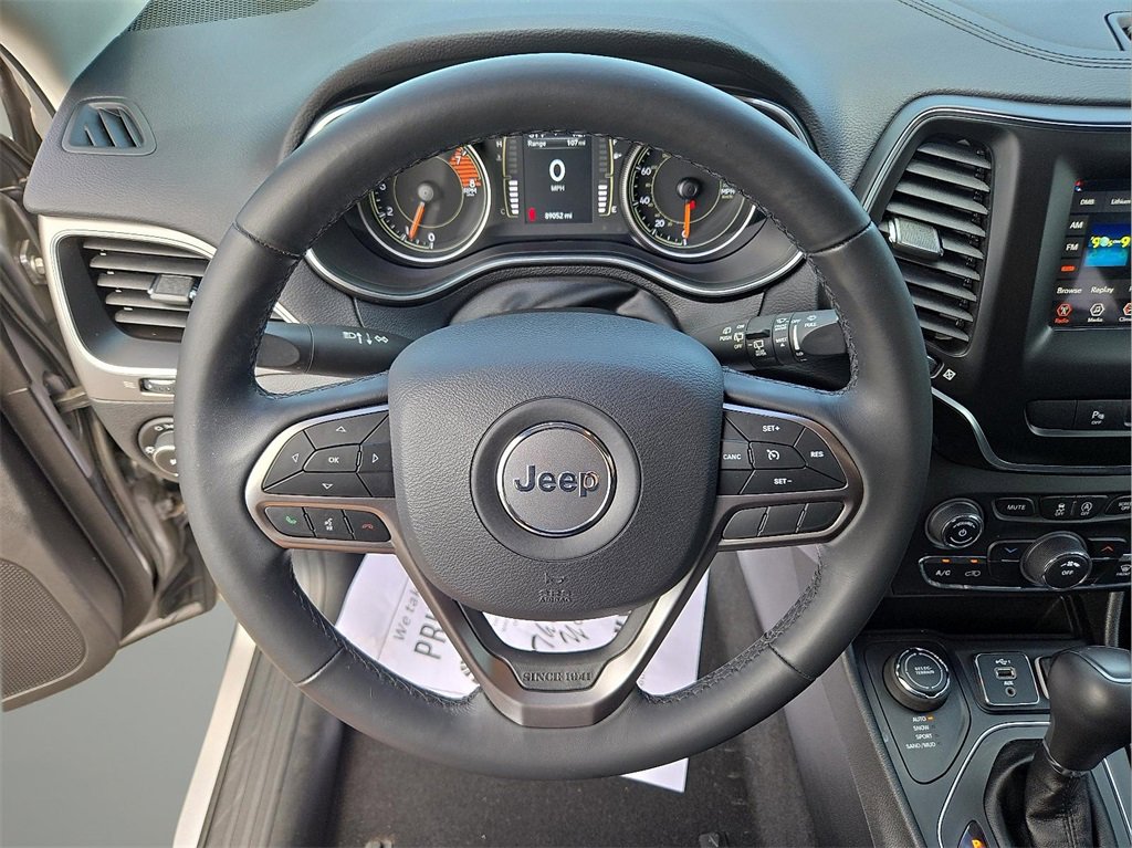 Used 2020 Jeep Cherokee Latitude Plus image 19