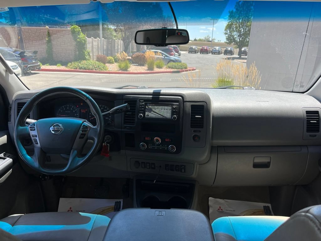 Used 2016 Nissan NV 3500 SL RWD image 19