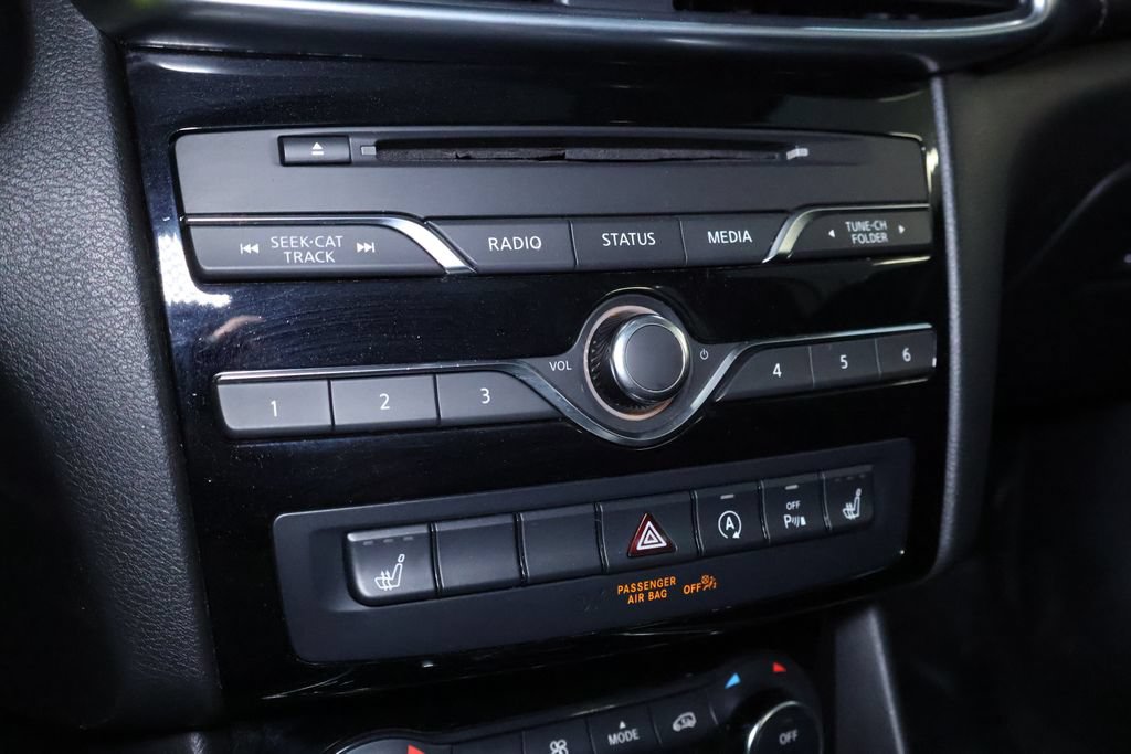 Used 2019 INFINITI QX30 AWD w/ Proassist Package image 31