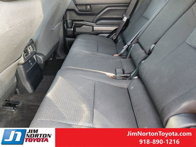 Used 2025 Toyota 4Runner SR5 AWD/4WD image 30