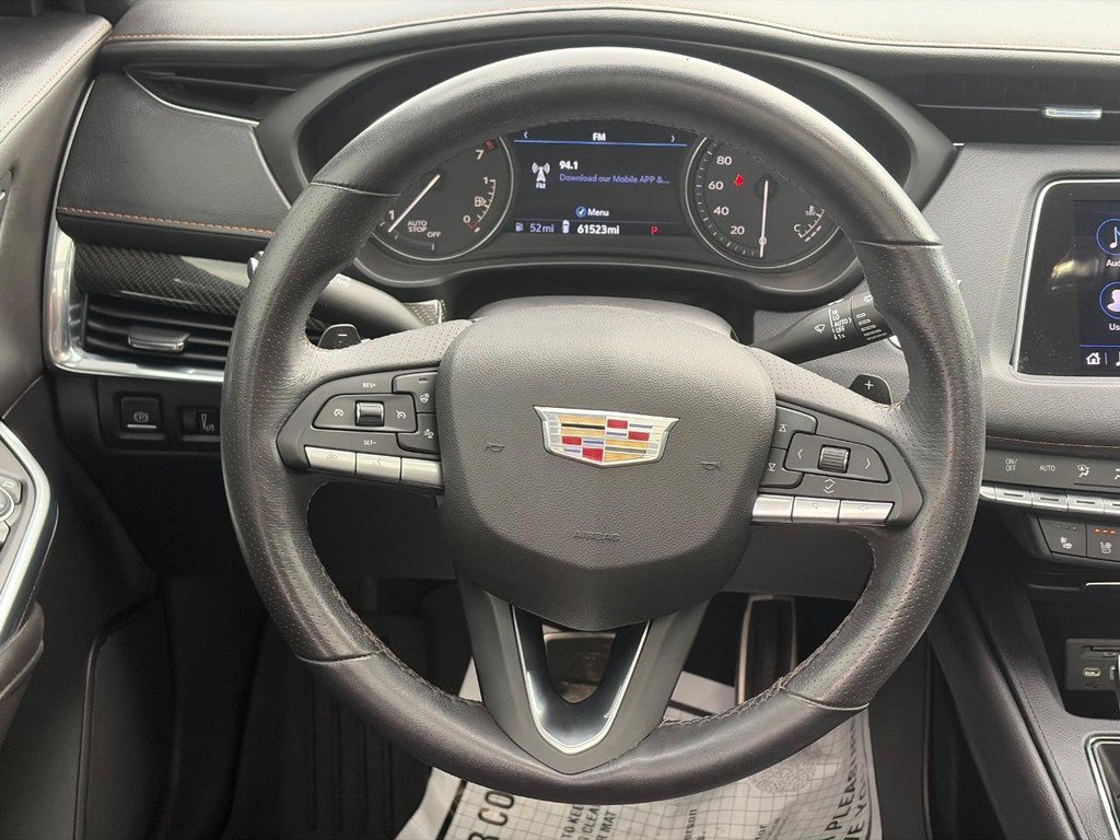 Used 2022 Cadillac XT4 Sport AWD/4WD image 14