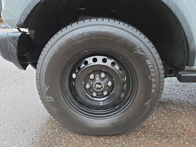 Used 2022 Ford Bronco Black Diamond image 9