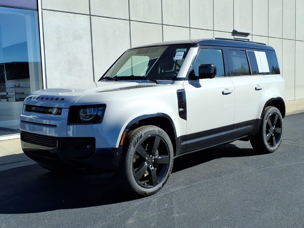 New 2026 Land Rover Defender 110 X-Dynamic SE AWD/4WD image 1