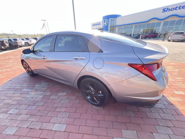 Used 2023 Hyundai Elantra Blue FWD image 30