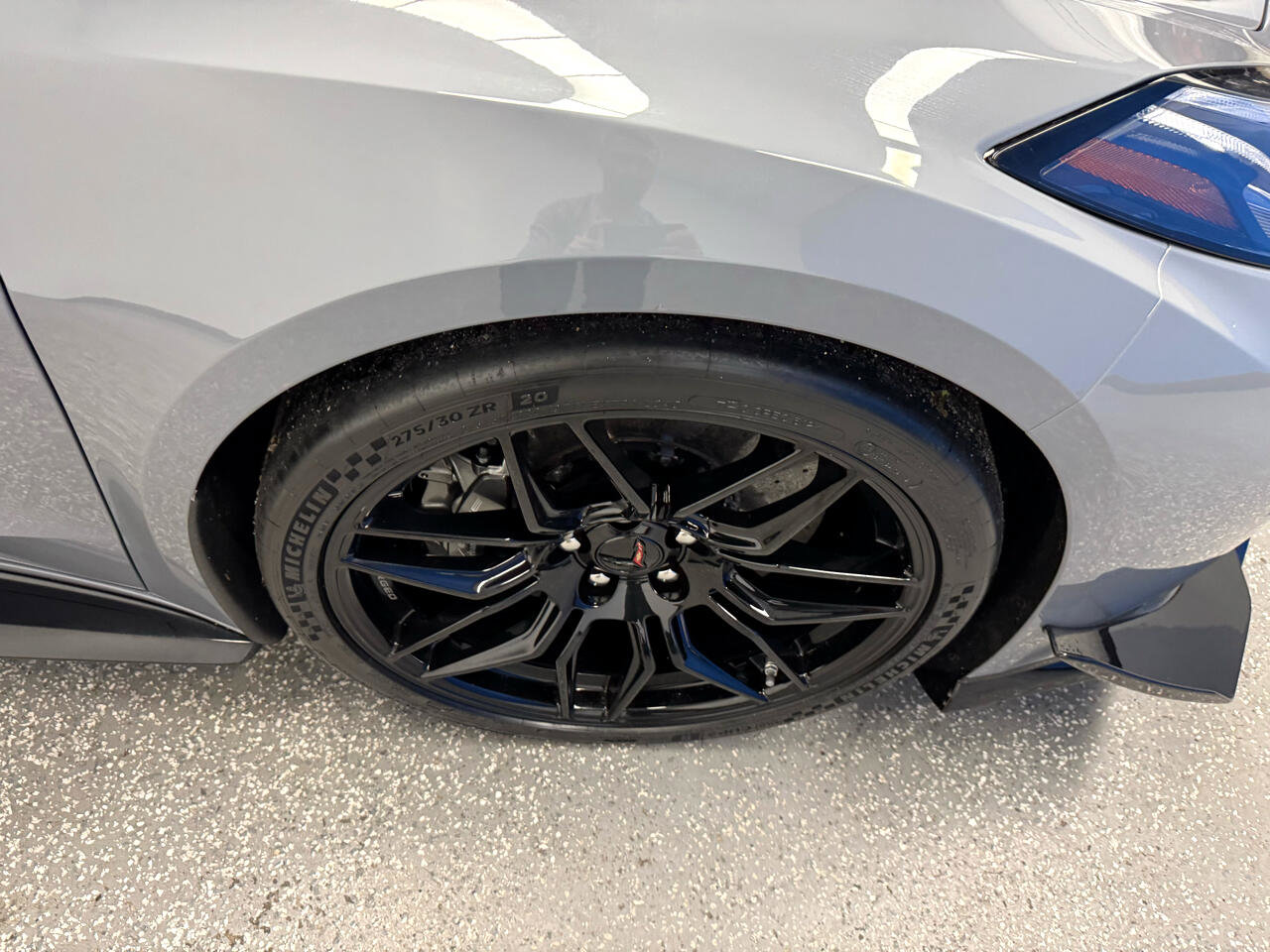 Used 2024 Chevrolet Corvette Z06 w/ Z07 Performance Package image 24