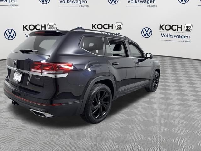 Used 2023 Volkswagen Atlas SE w/ Black Wheel Package image 8