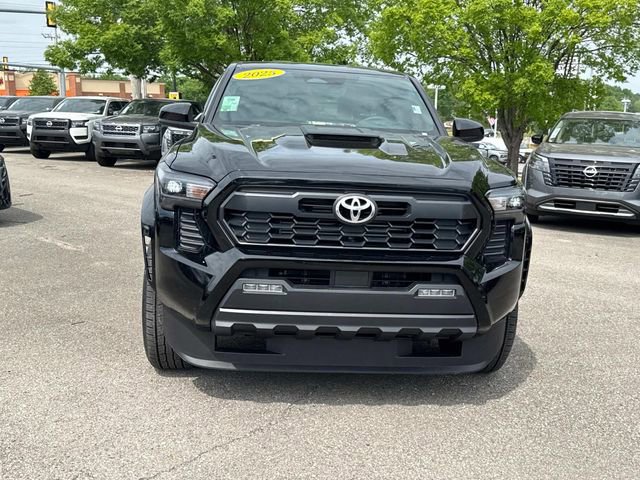 Used 2025 Toyota Tacoma TRD Sport AWD/4WD image 10