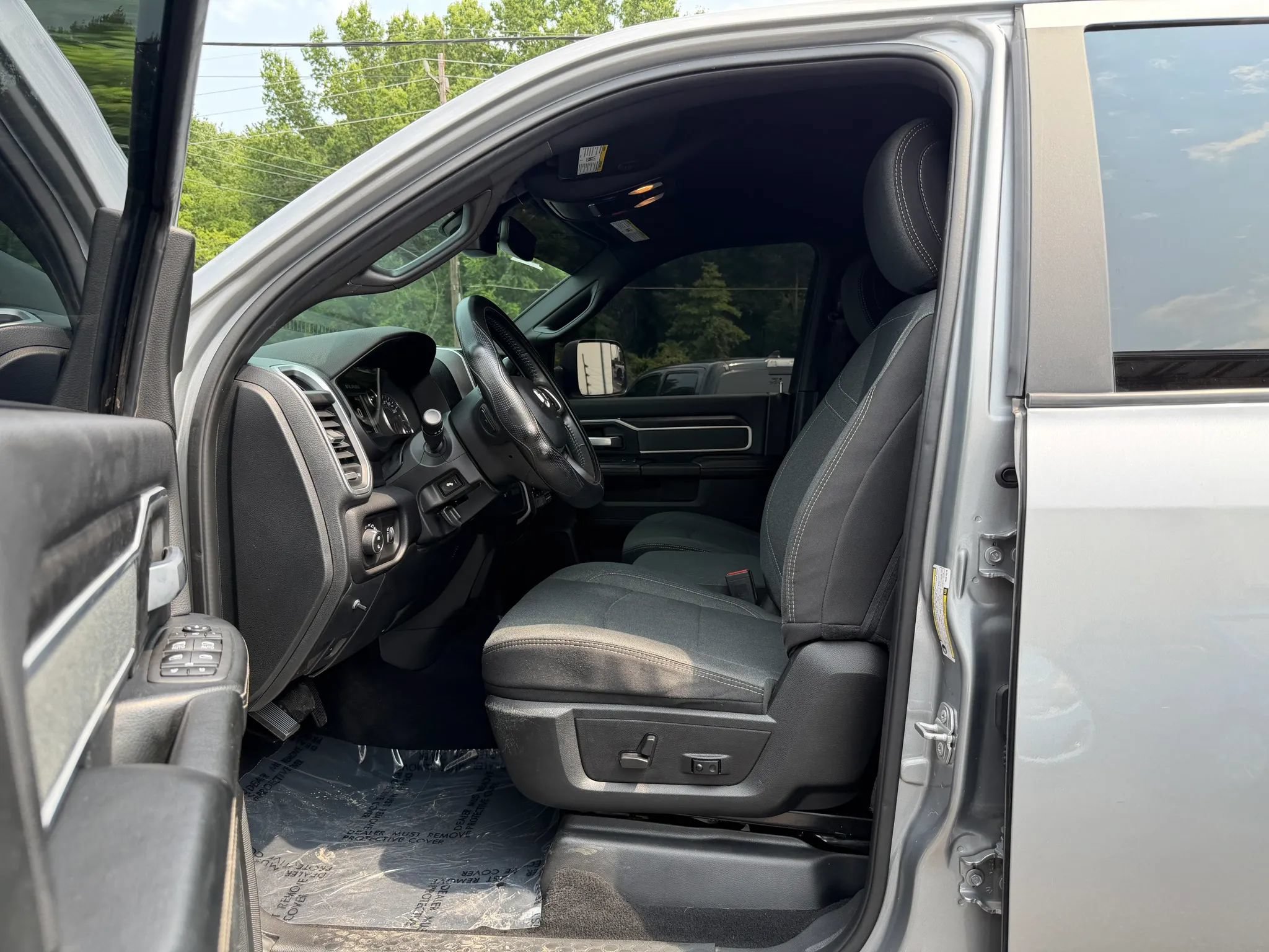 Used 2021 RAM 2500 Big Horn w/ Level 1 Equipment Group AWD/4WD image 10