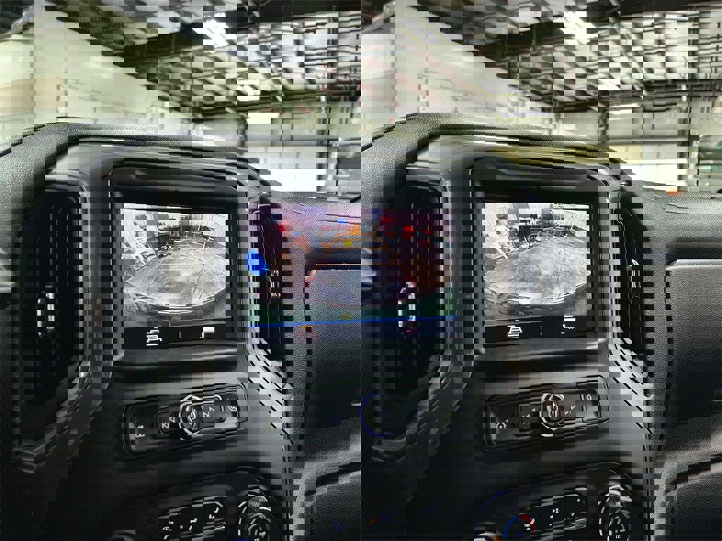 Used 2020 Chevrolet Silverado 1500 Custom w/ Custom Value Package image 30