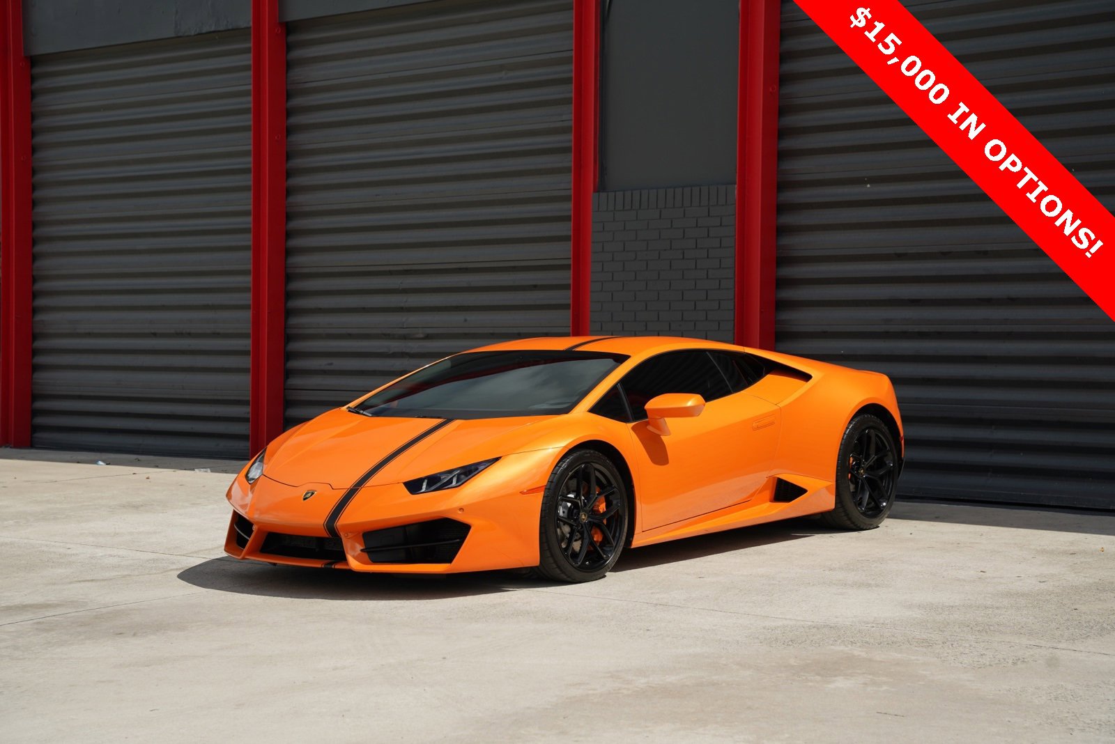 Used 2019 Lamborghini Huracan LP 580-2 image 1