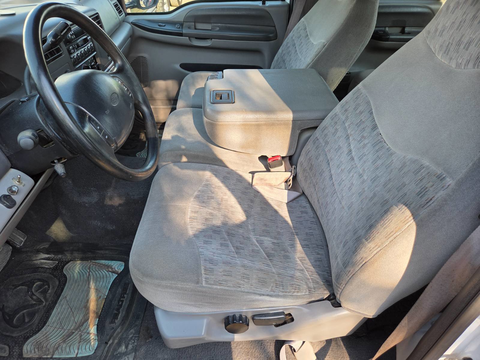 Used 2000 Ford F350 Lariat image 8