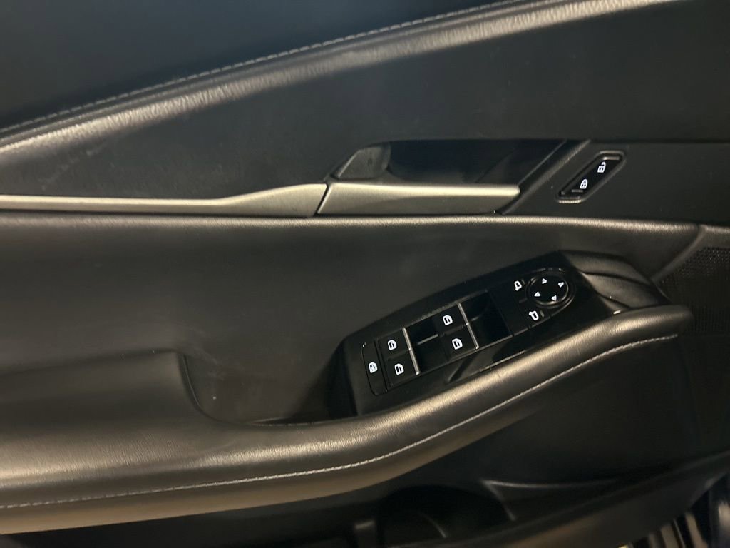 Used 2024 MAZDA CX-30 AWD 2.5 S w/ Select Sport Pkg image 17