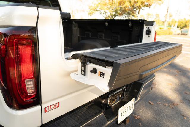 Used 2022 GMC Sierra 1500 SLT w/ SLT Convenience Package image 11