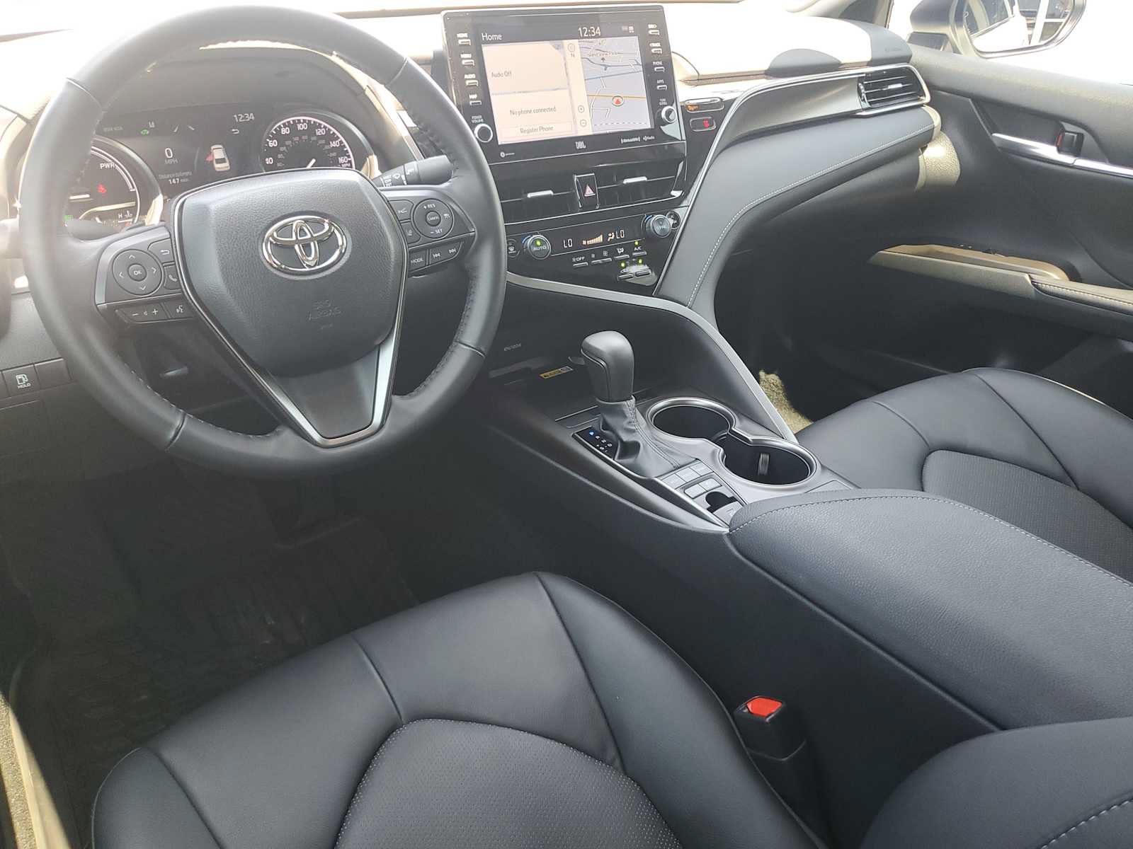 Used 2024 Toyota Camry XSE w/ Navigation Package FWD image 19