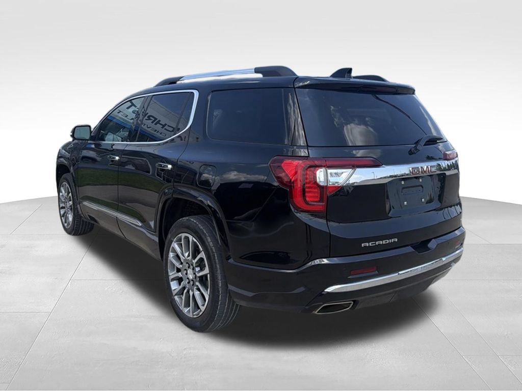Used 2023 GMC Acadia Denali FWD image 4
