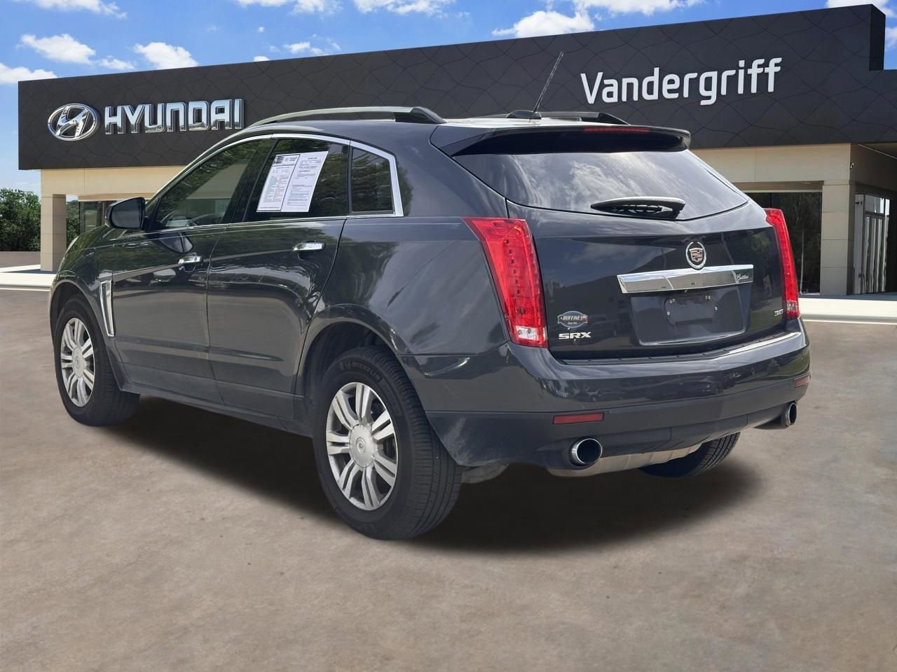 Used 2016 Cadillac SRX Luxury image 12