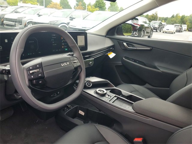 New 2025 Kia EV6 Wind image 12