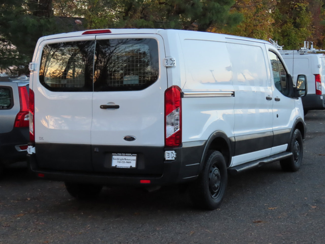 Used 2018 Ford Transit 250 130 Low Roof w/ Exterior Upgrade Package image 5