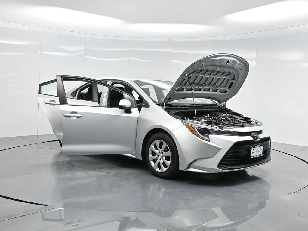 Used 2023 Toyota Corolla LE image 53