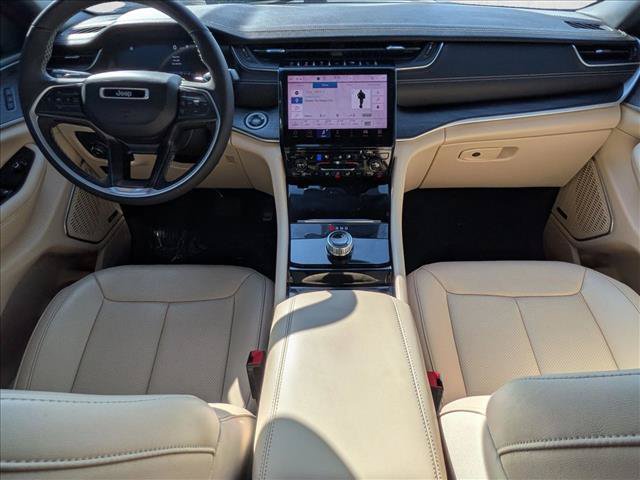 Used 2023 Jeep Grand Cherokee L Limited w/ Luxury Tech Group II RWD image 17