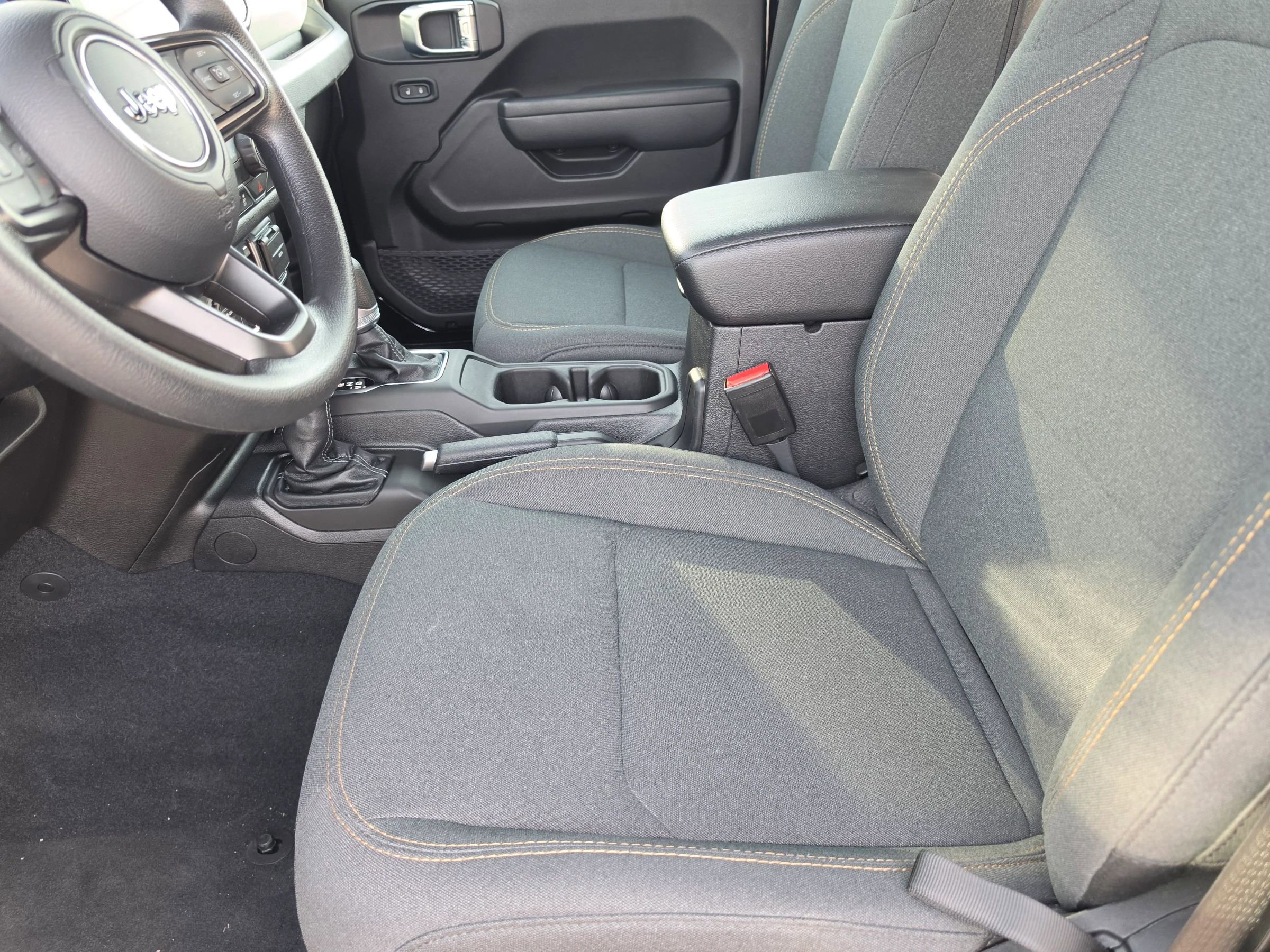 Used 2026 Jeep Wrangler Unlimited Sport image 10