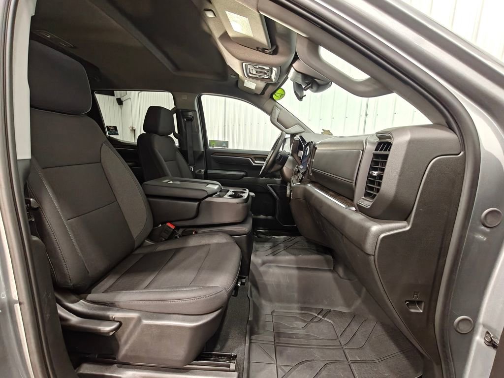 Used 2025 Chevrolet Silverado 1500 LT w/ LPO, Dark Essentials Package image 25