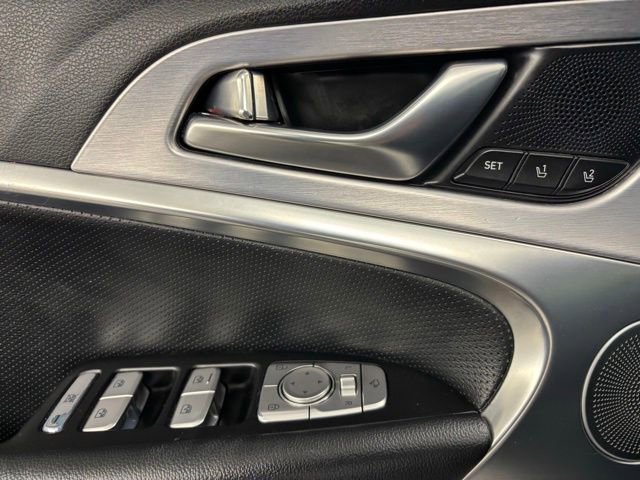 Used 2019 Genesis G70 2.0T Advanced w/ Elite Package image 21