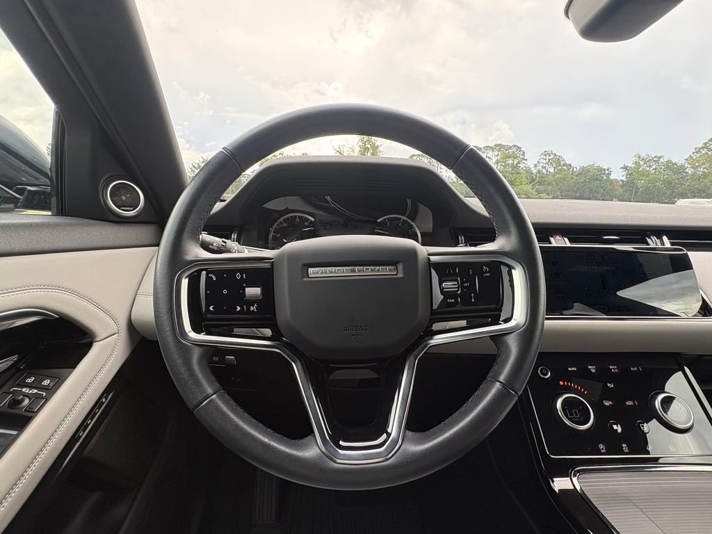 Used 2023 Land Rover Range Rover Evoque R-Dynamic SE AWD/4WD image 13