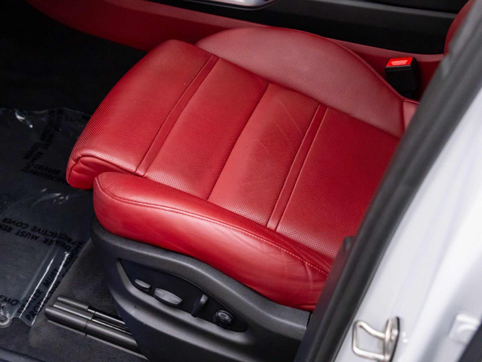 Used 2023 Porsche Cayenne Turbo image 8