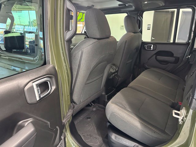 Used 2024 Jeep Wrangler Unlimited w/ Convenience Group AWD/4WD image 20