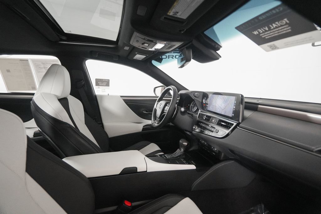 Certified 2022 Lexus ES 300h F Sport w/ Accessory Package image 20