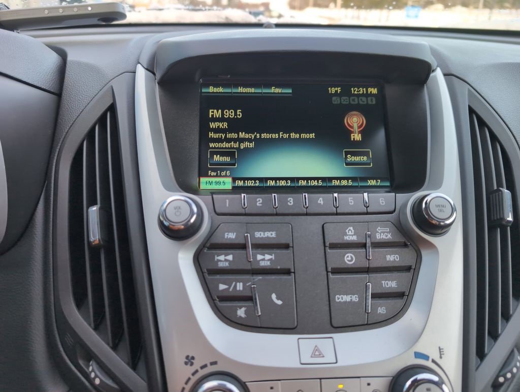 Used 2017 Chevrolet Equinox LT w/ Convenience Package image 18