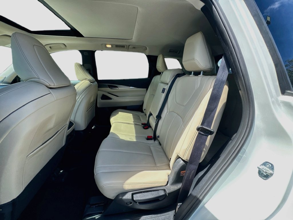 Used 2023 INFINITI QX60 Luxe w/ Vision Package AWD/4WD image 27
