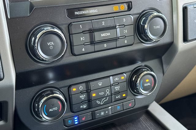 Used 2021 Ford F450 Lariat w/ Lariat Ultimate Package RWD image 31