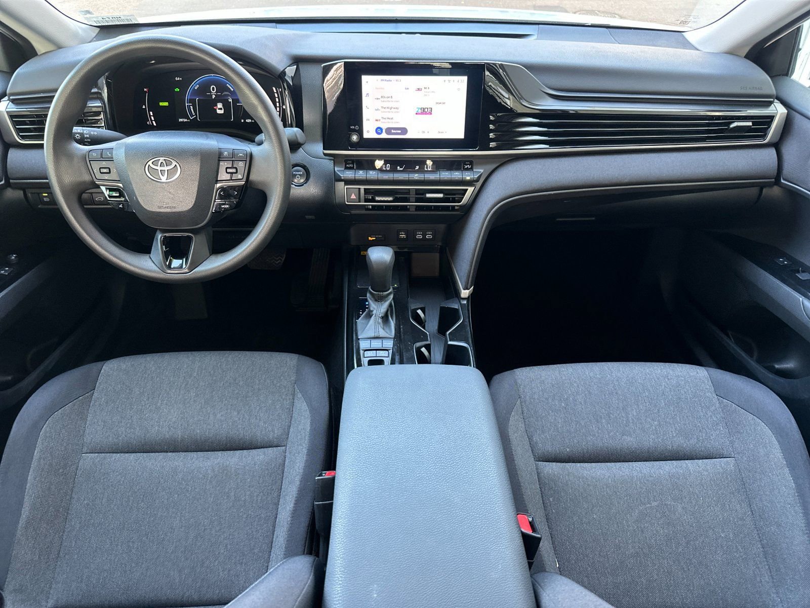 Used 2025 Toyota Camry LE image 12